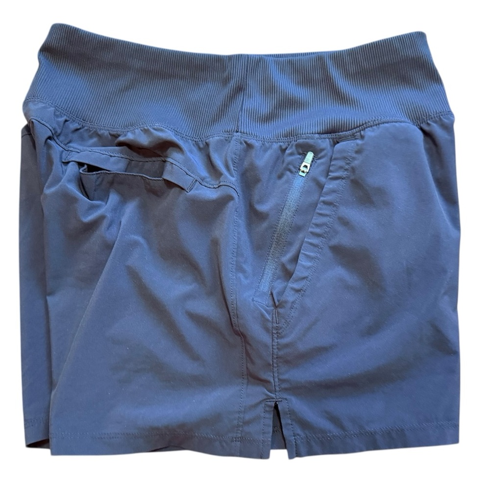 All in Motion Women’s Blue Workout Shorts - Picture 5 of 7
